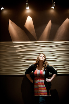 dramatic lighting senior girl picture