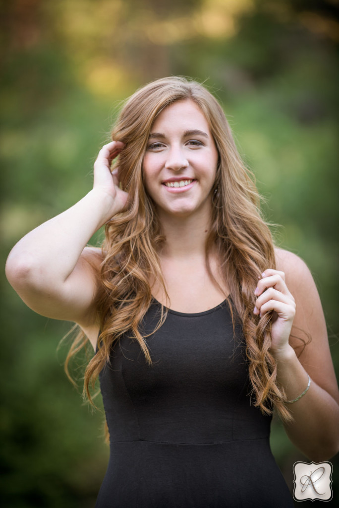 Leah Stephens during her senior photo shoot with Allison Ragsdale 