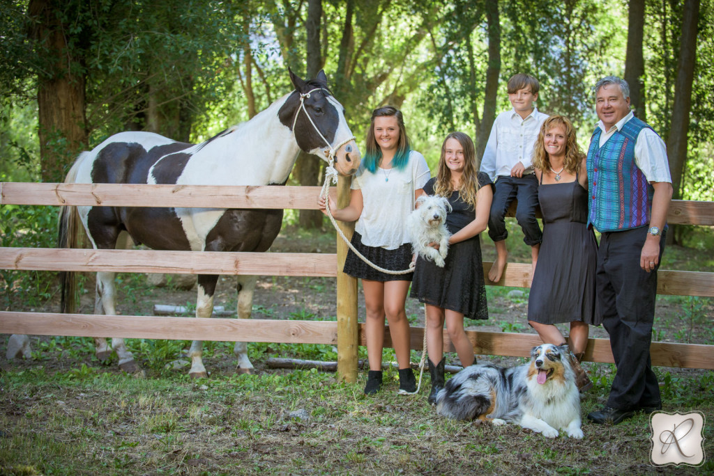 The Stahl Family during their photo shoot on their property in Durango, Colorado with Allison Ragsdale Photography 