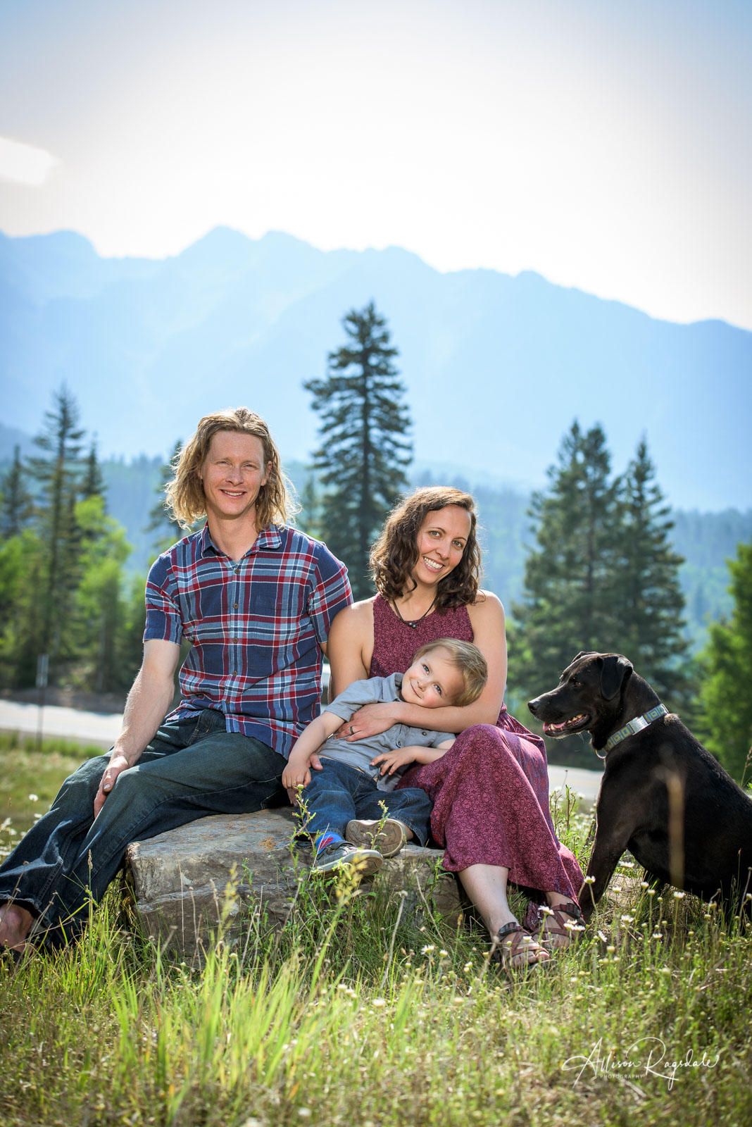 beautiful and unique family portraits in Durango Colorado by Allison Ragsdale Photography 