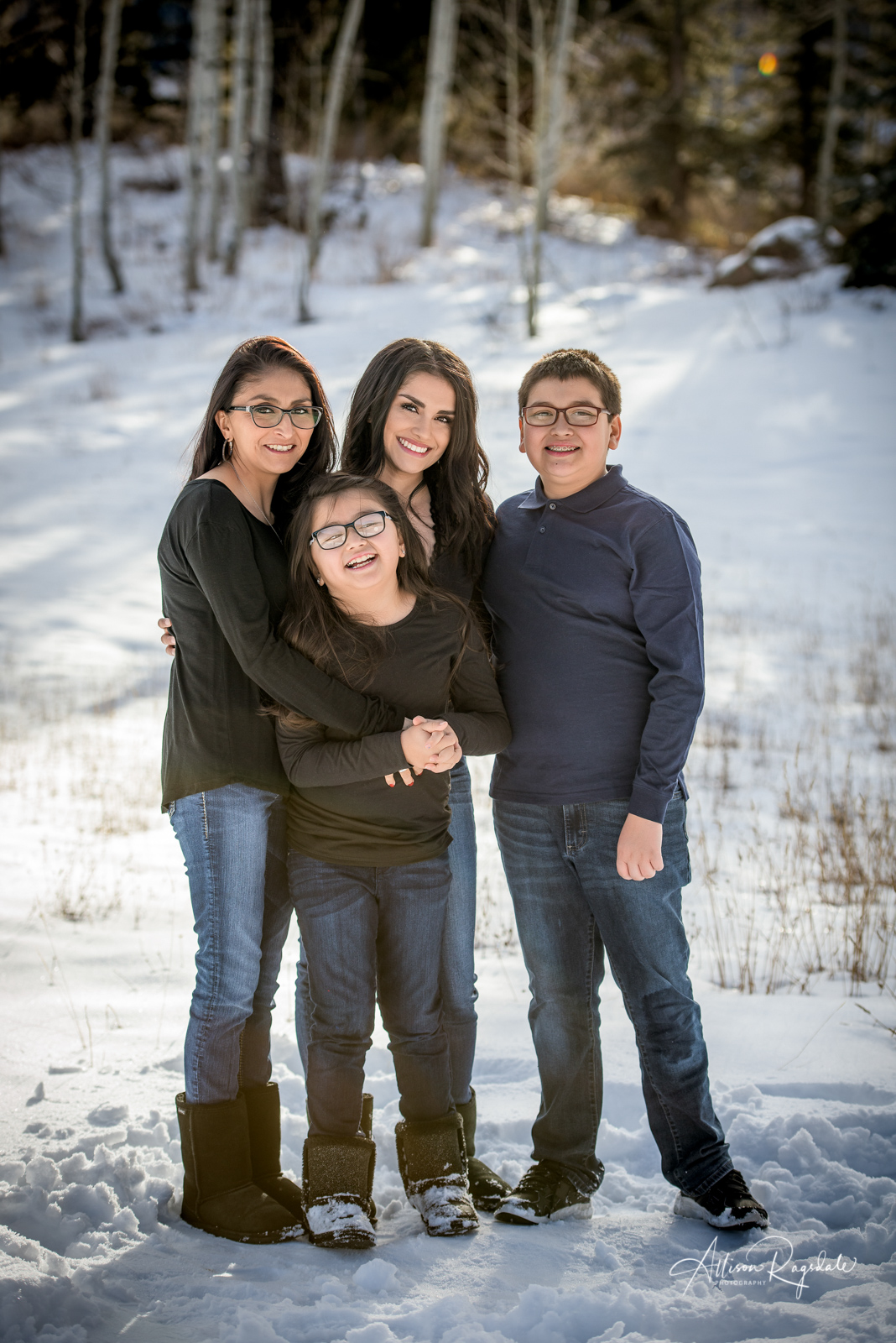 winter family pictures in Durango Colorado 
