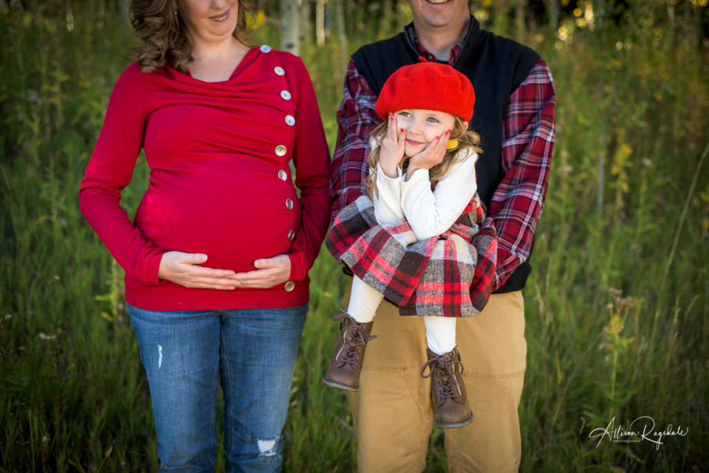 funny family and maternity portraits