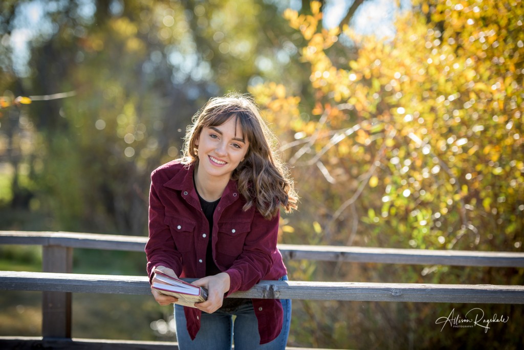 fall senior portraits by Allison Ragsdale Photography 