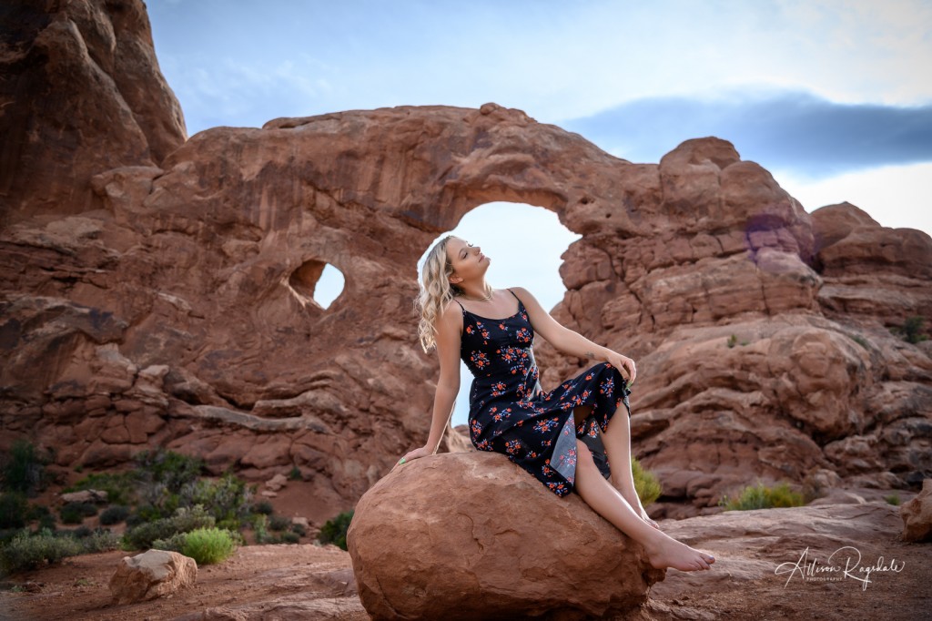 senior photoshoot in moab