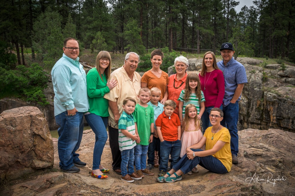 Entire family photo in mountains of Durango, the Nygren Family