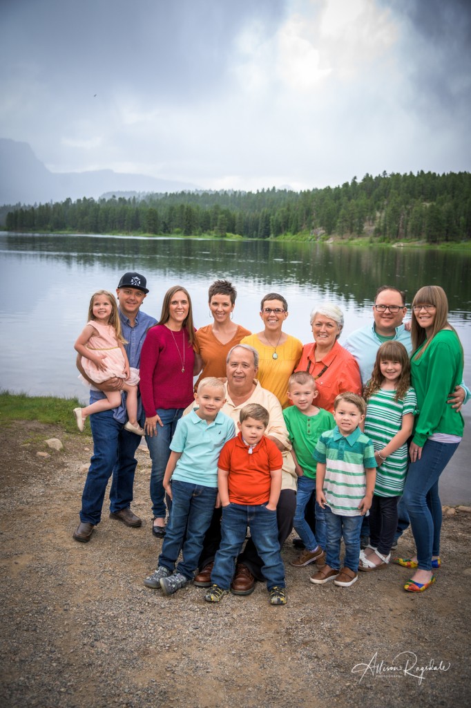 Adorable outdoor family pics, The Nygren Family