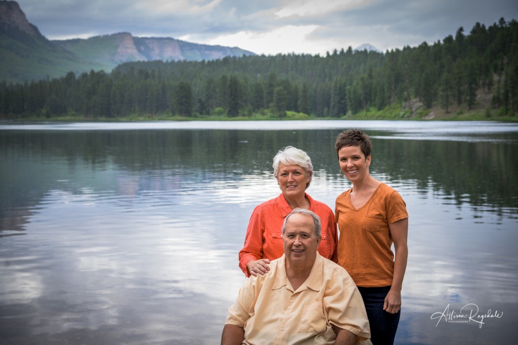 Fun family lake pictures, the Nygren family portraits