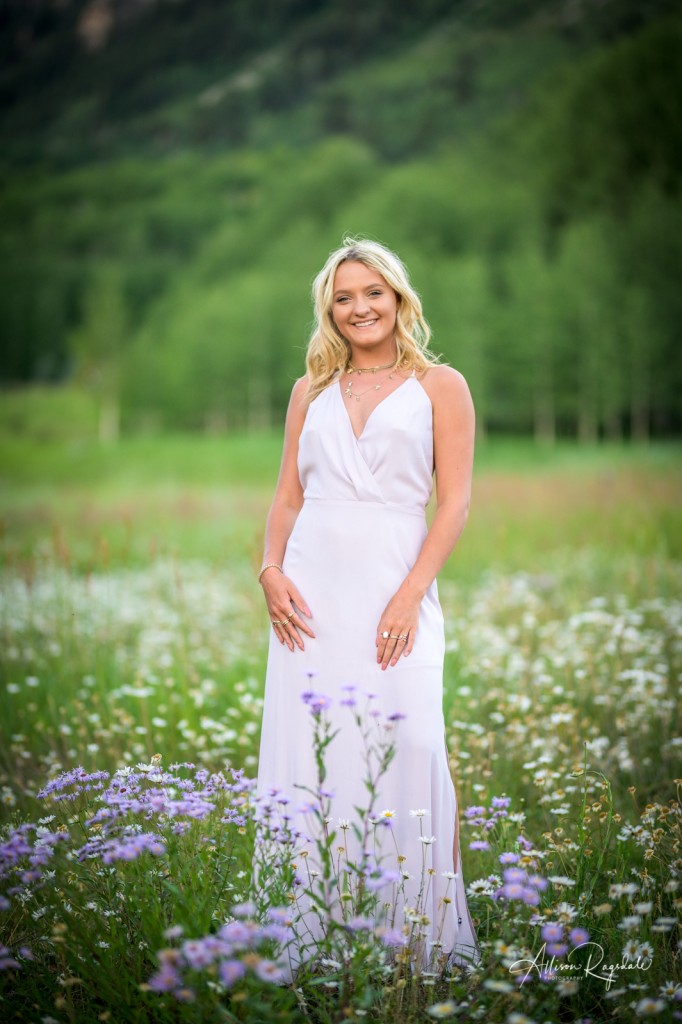 Gorgeous senior pictures in flower field