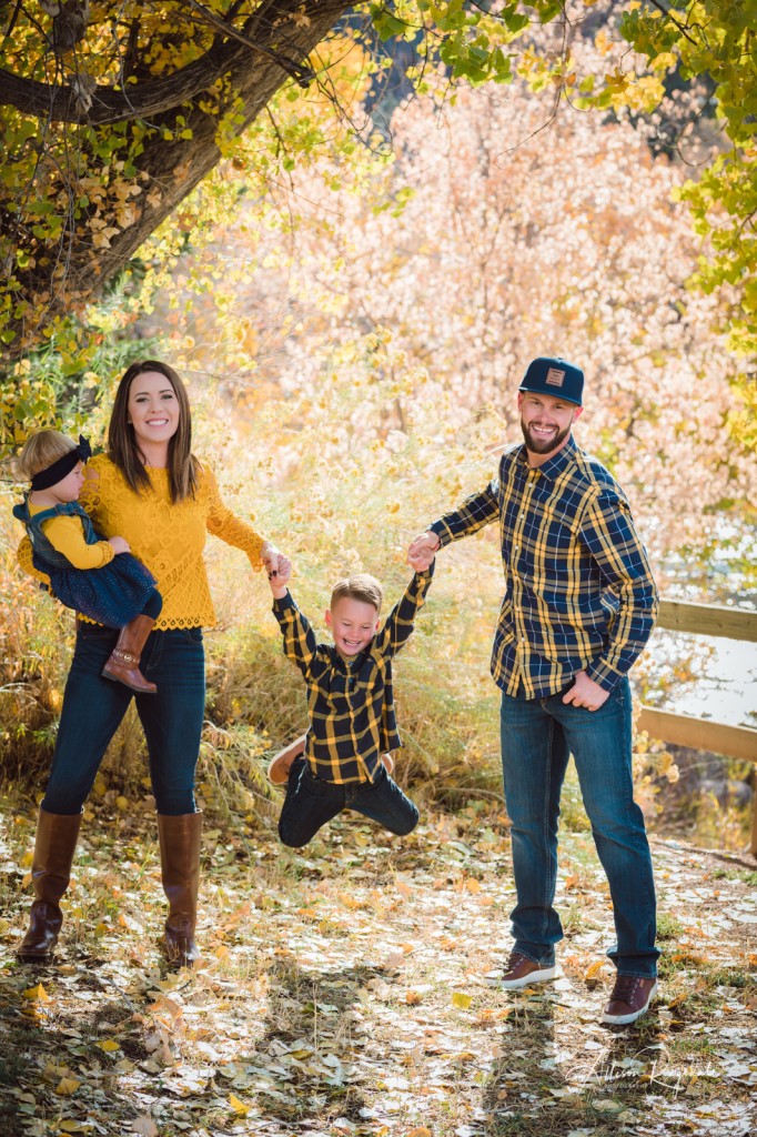 Adorable family pictures in Durango