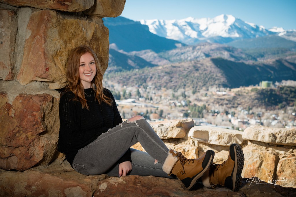 Amazing senior pictures with mountains
