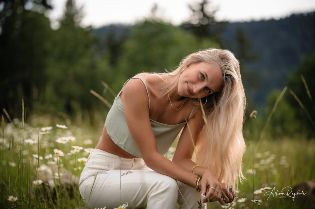 senior girl blond hair colorado picture